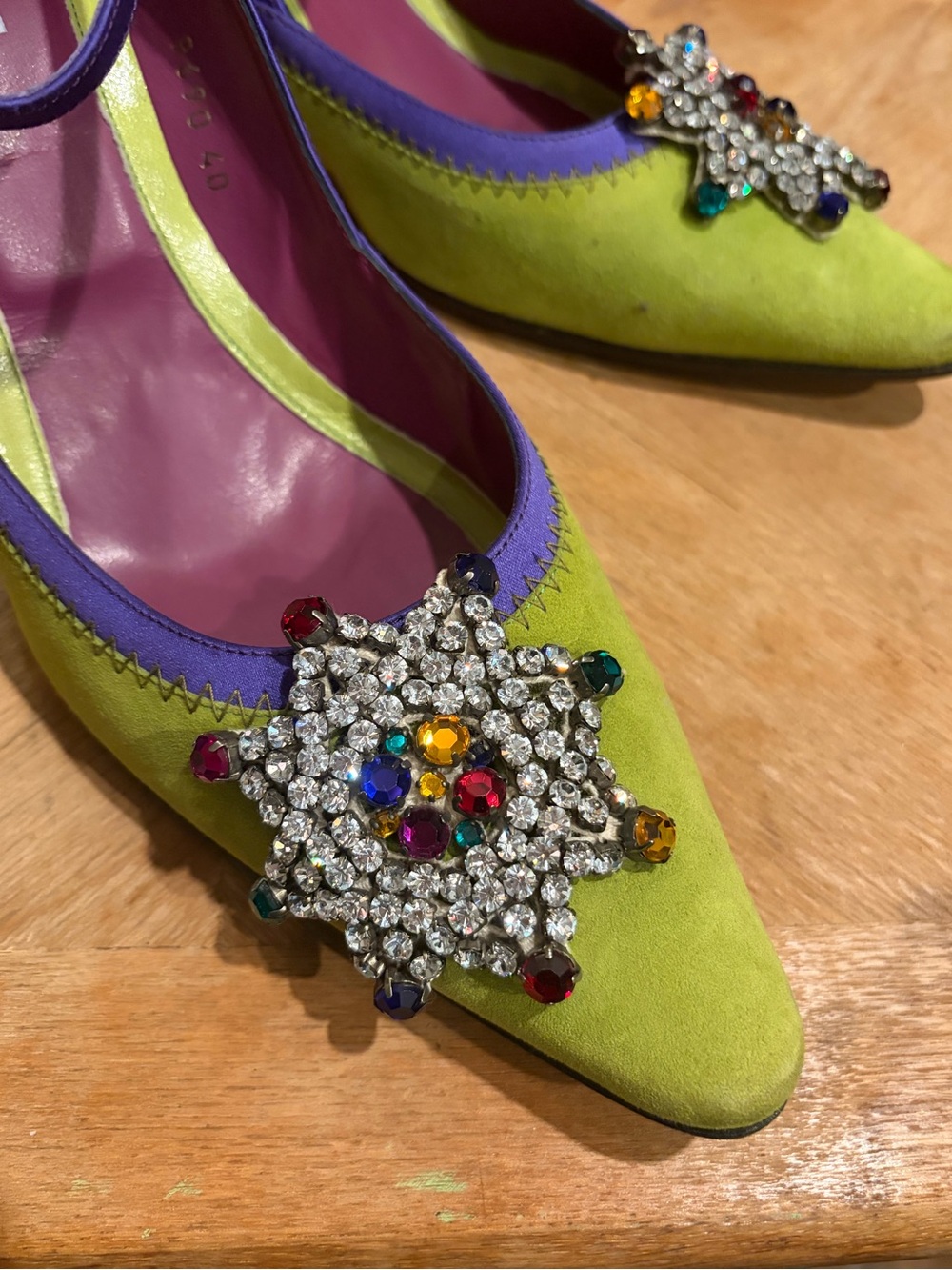 Etro Lime Green and Purple Suede Pointed Mary Jane Pumps with Jeweled Brooch - Picture 11 of 16